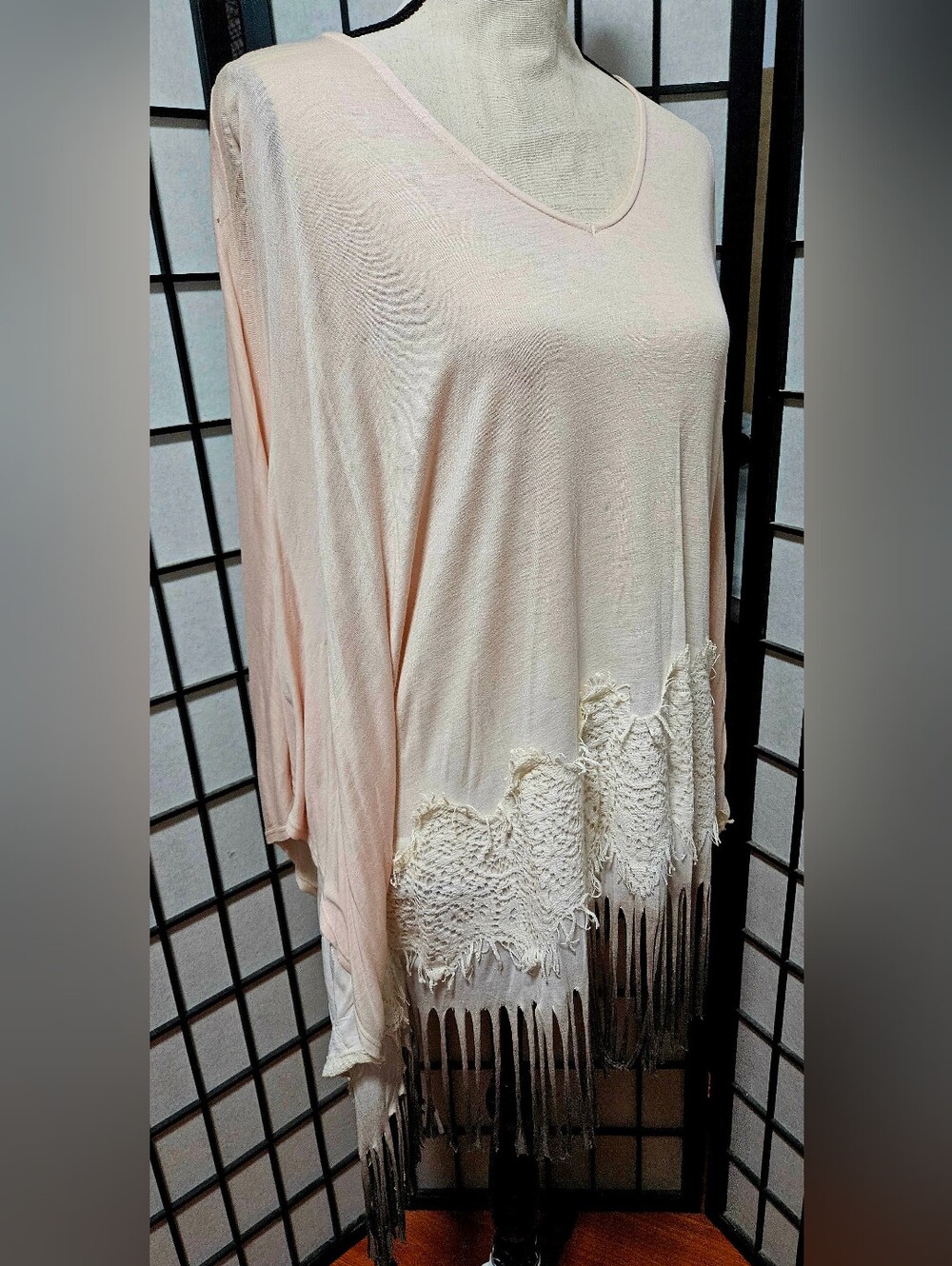 Chico's Small/Med Ombre V- Neck Fringe Poncho W Crochet Hem